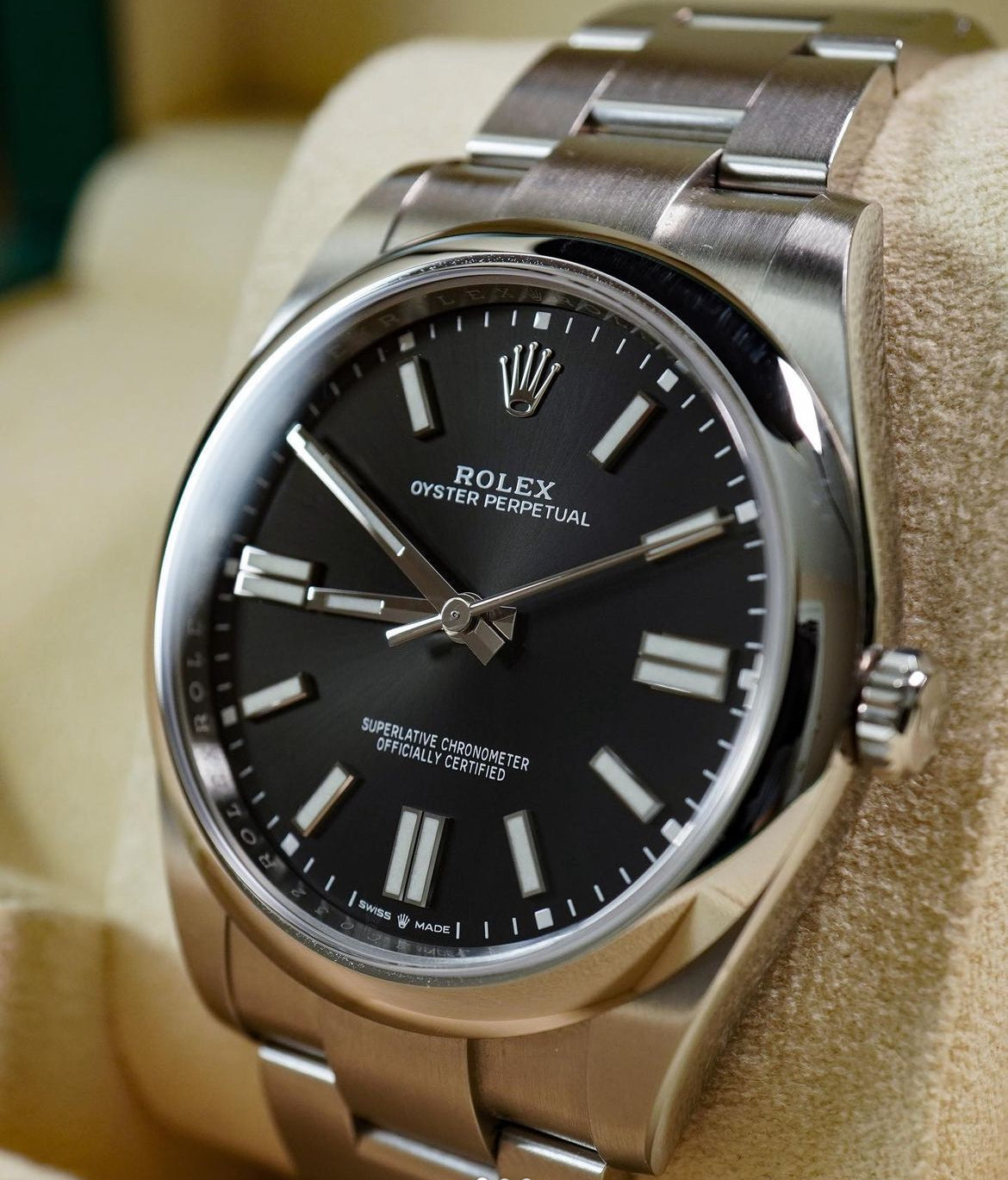 OYSTER PERPETUAL BLACK DIAL