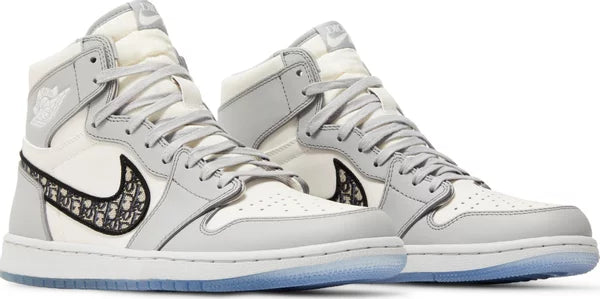 Dior x Air Jordan 1 High OG "Wolf Gray Sail Photon Dust White" Sneakers for Men