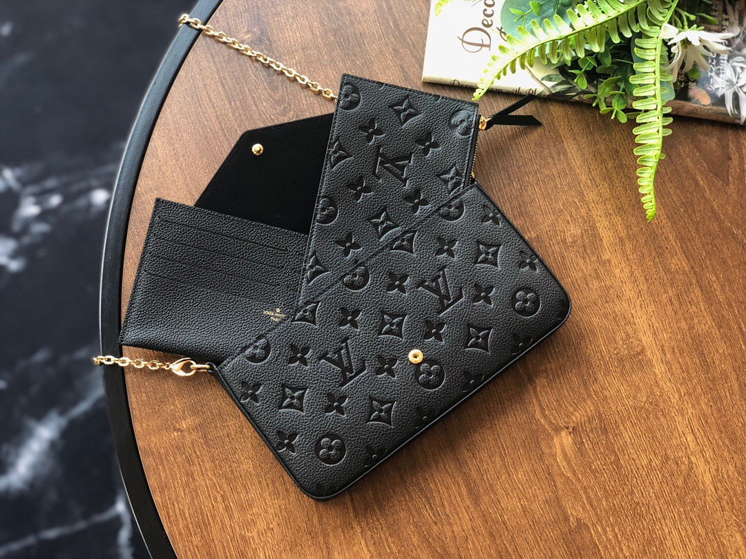 LV FÉLICIE POUCH