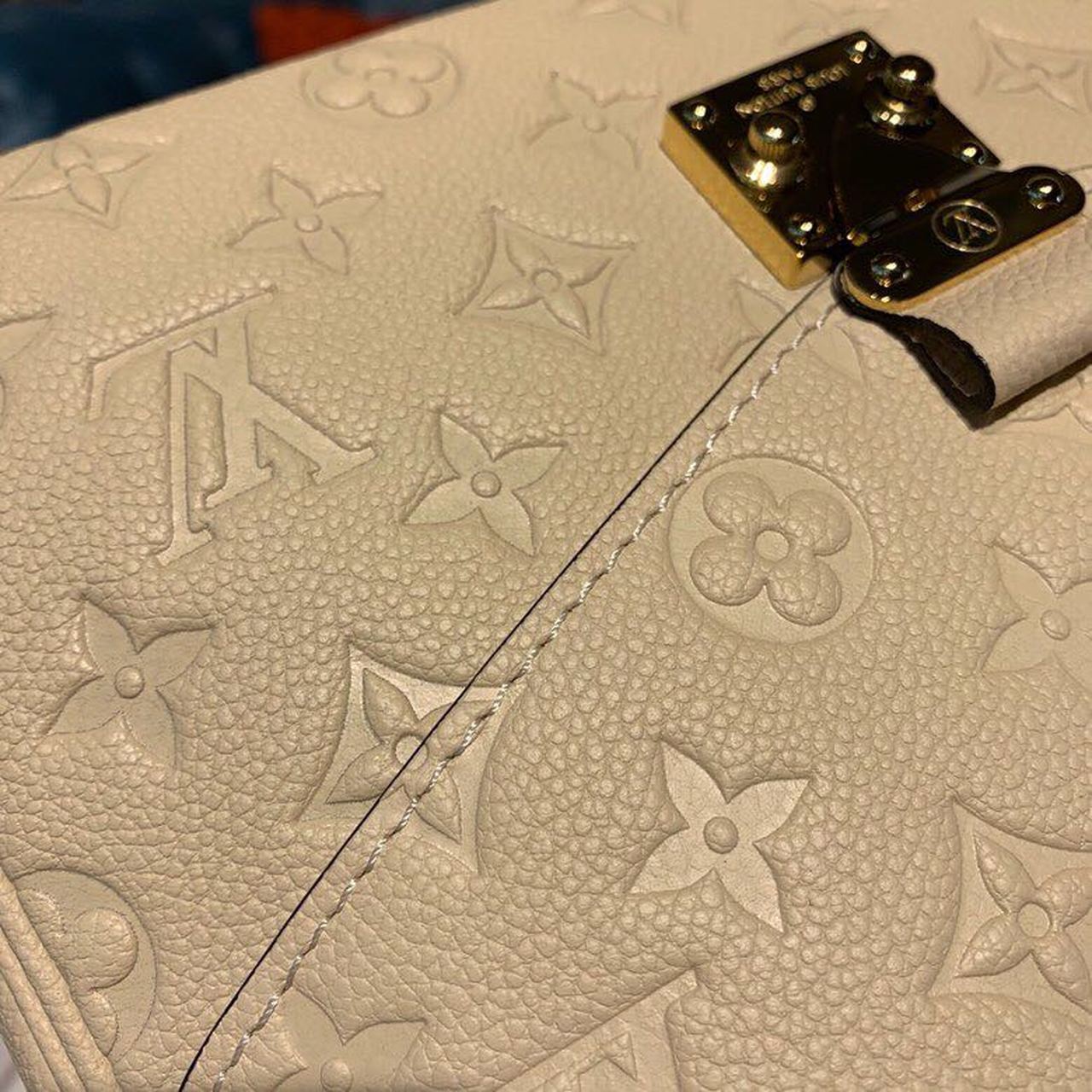 LV Metis cream Limited Edition