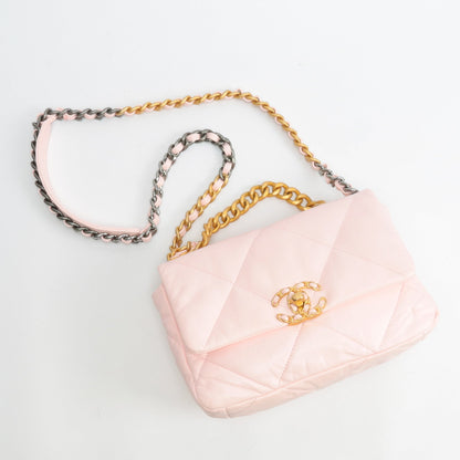 CHANEL 19 Flap Quilted Medium Pink 