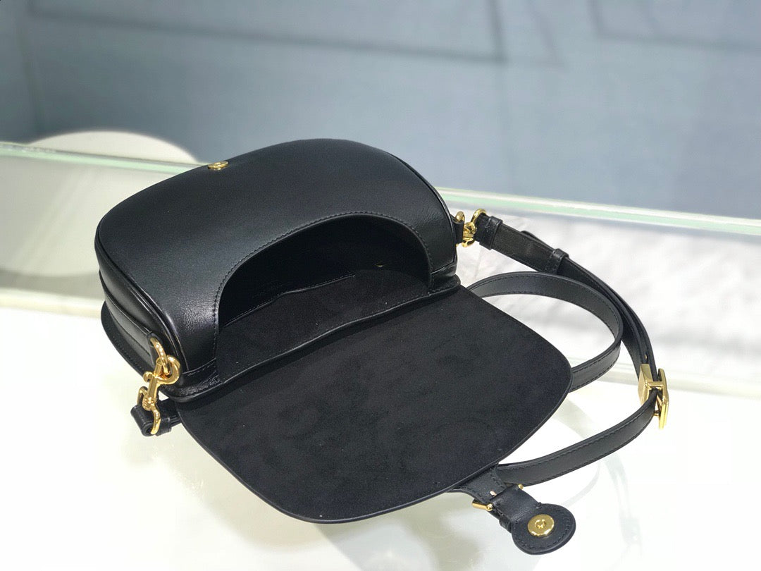 MEDIUM DIOR BOBBY BAG