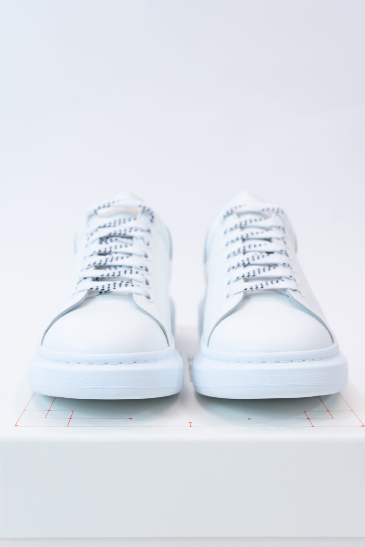 Sneakers White White