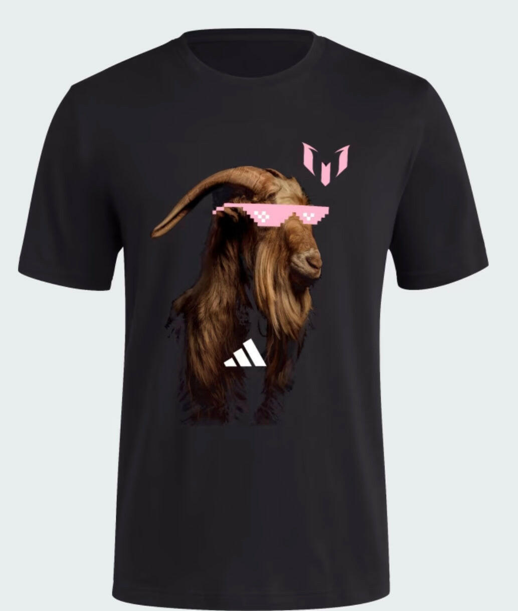 Men's Soccer "Messi" the GOAT GRAPHIC TEE