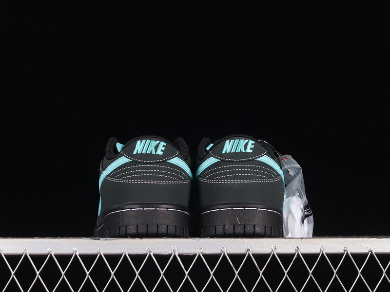 Nike Tiffany Dunk