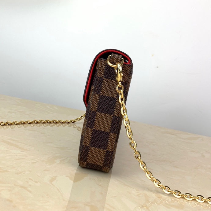 LV FÉLICIE POUCH