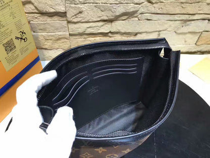 MM TRAVEL POUCH