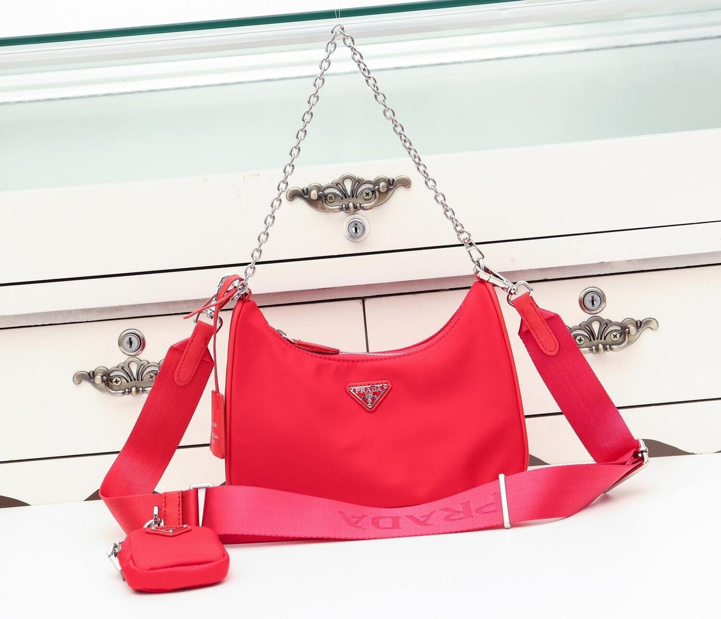 PRADA RE-EDITION 2005 IN RE-NYLON RED