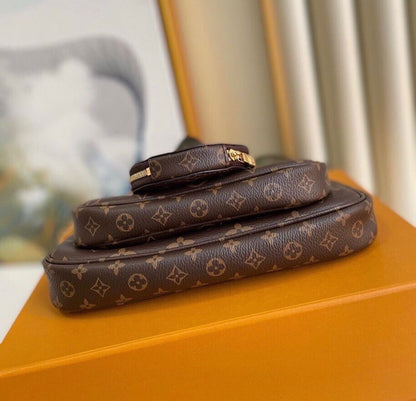 LV MULTI POUCH ACCESSORIES