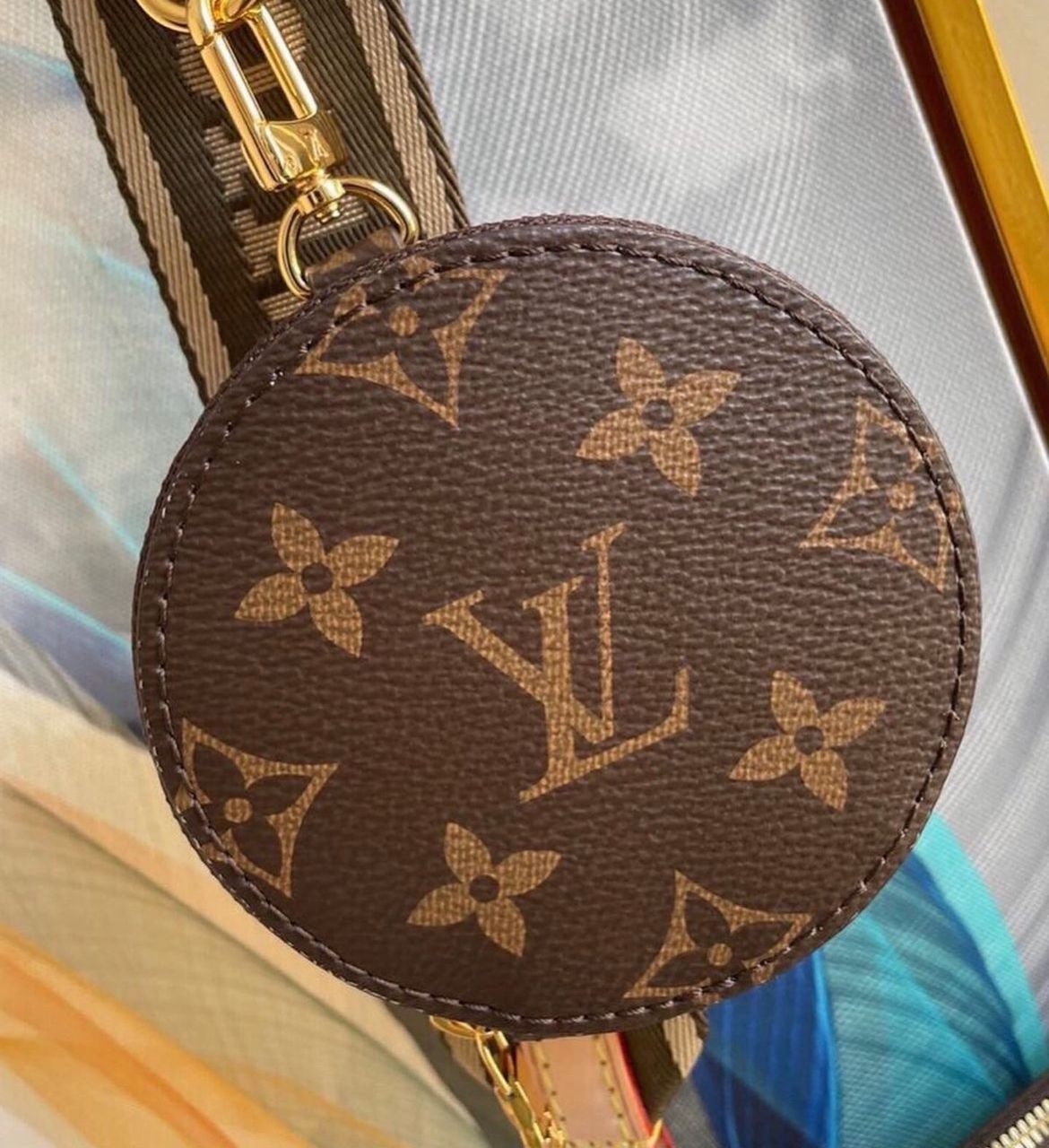 LV MULTI POUCH ACCESSORIES