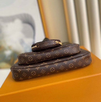 LV MULTI POUCH ACCESSORIES