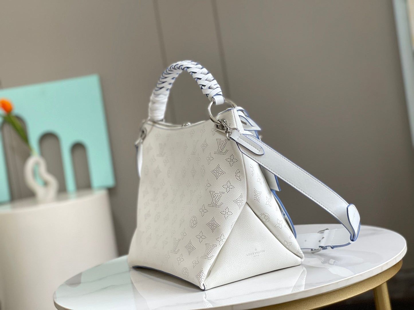 Lv Beaubourg Hobo - White