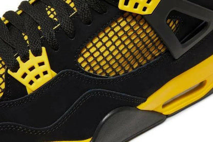 Air Jordan 4 Retro 'Thunder' 2023 Sneakers for Men