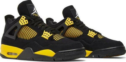 Air Jordan 4 Retro 'Thunder' 2023 Sneakers for Men