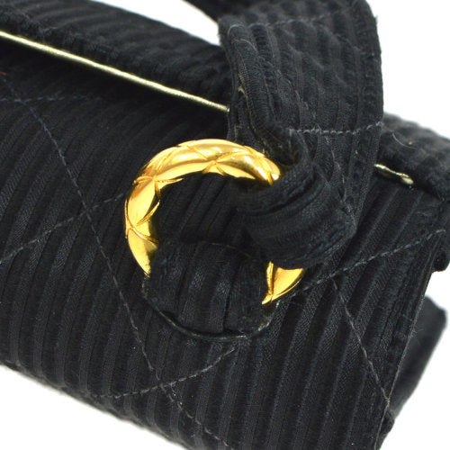 CHANEL 1991-1994 Quilted CC Cross Body Shoulder Bag Black