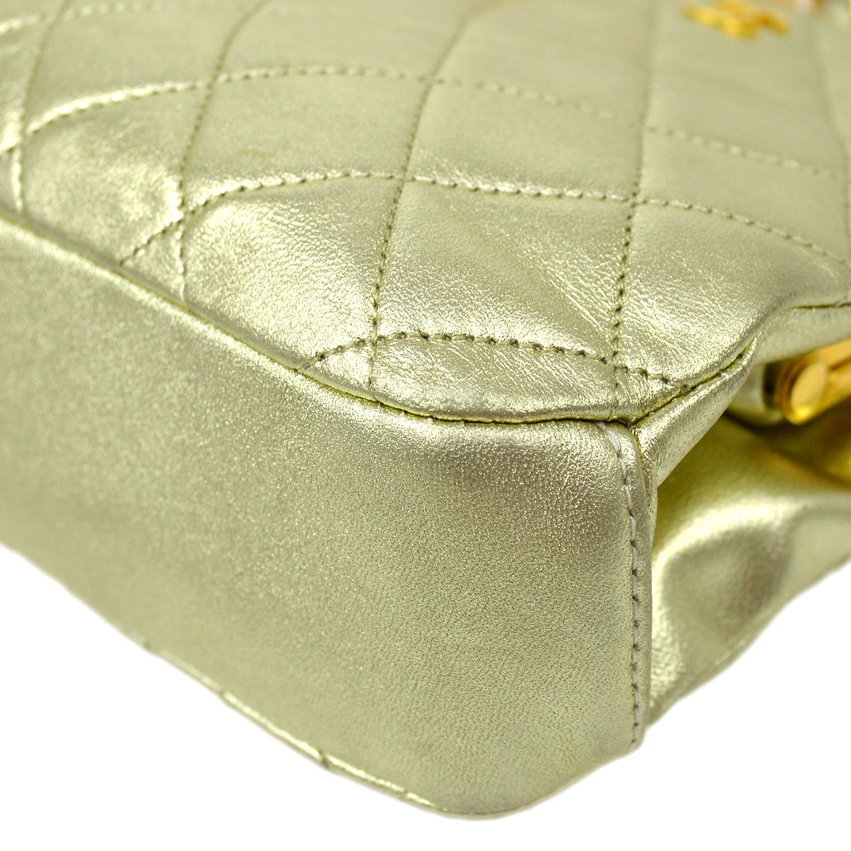 CHANEL 1989-1991 Gold Lambskin Kisslock Shoulder Bag