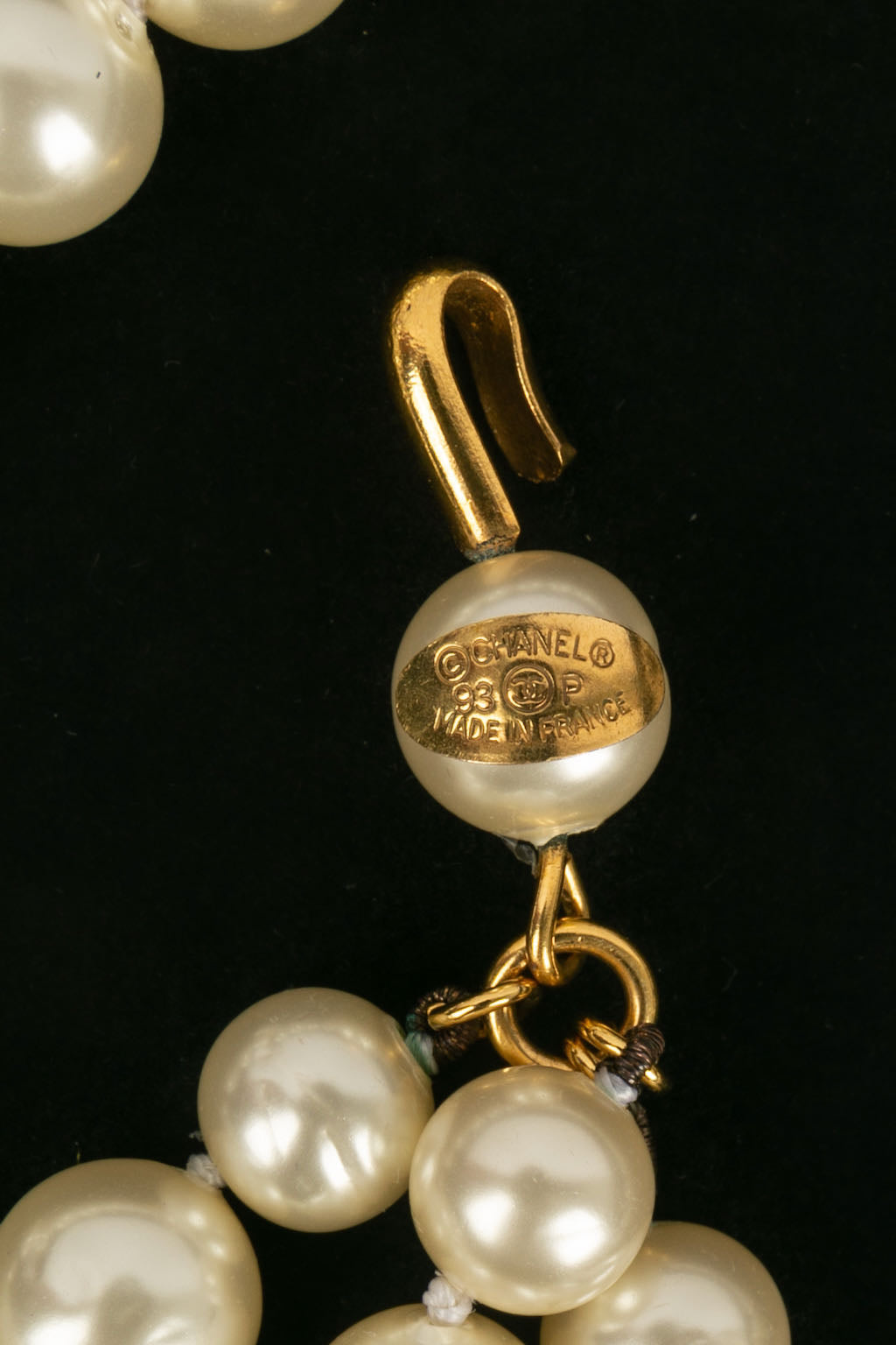 Necklace of pearls created Chanel 1993