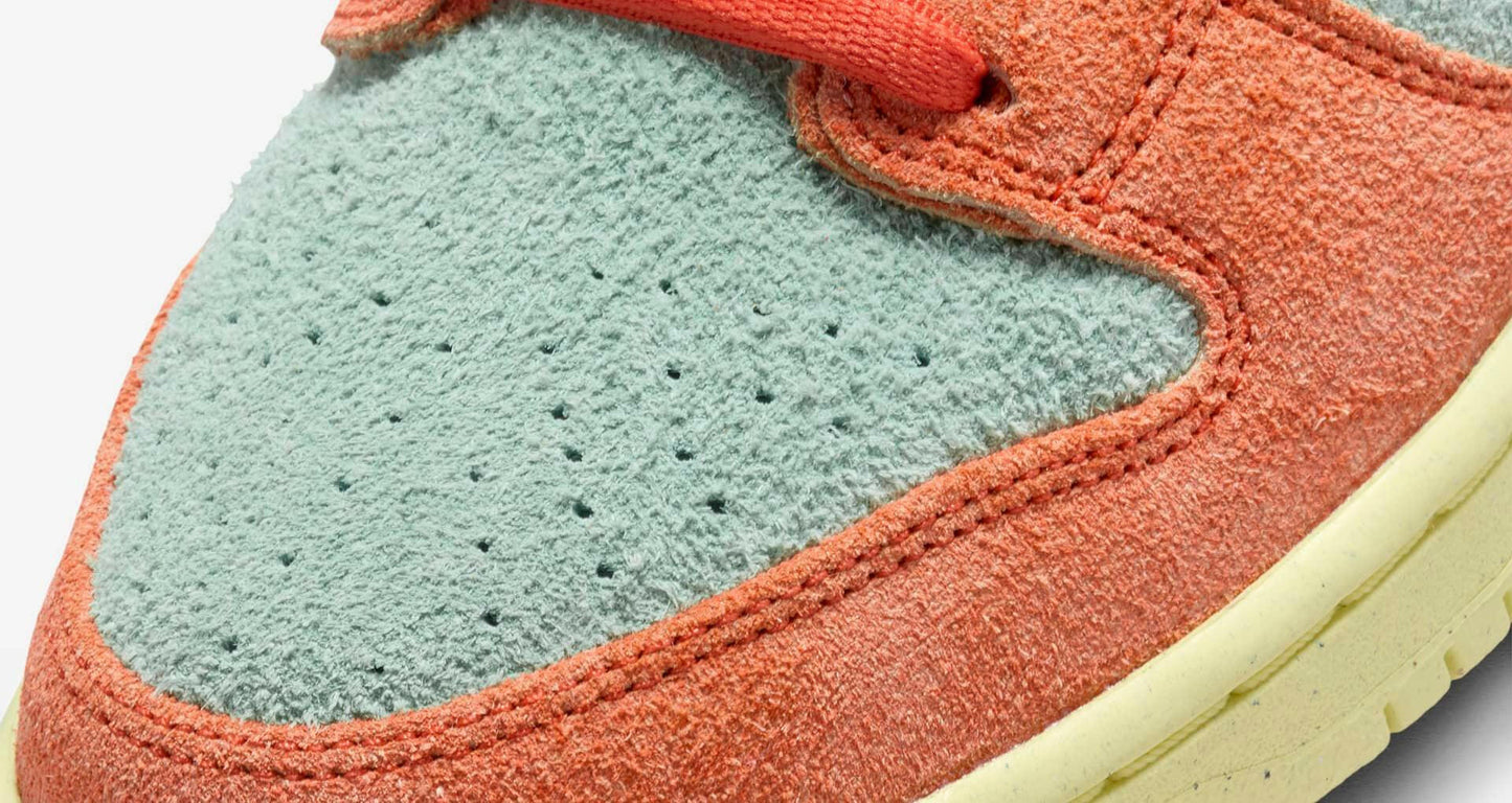 Nike SB Dunk Low Pro PRM Orange and Emerald Rise